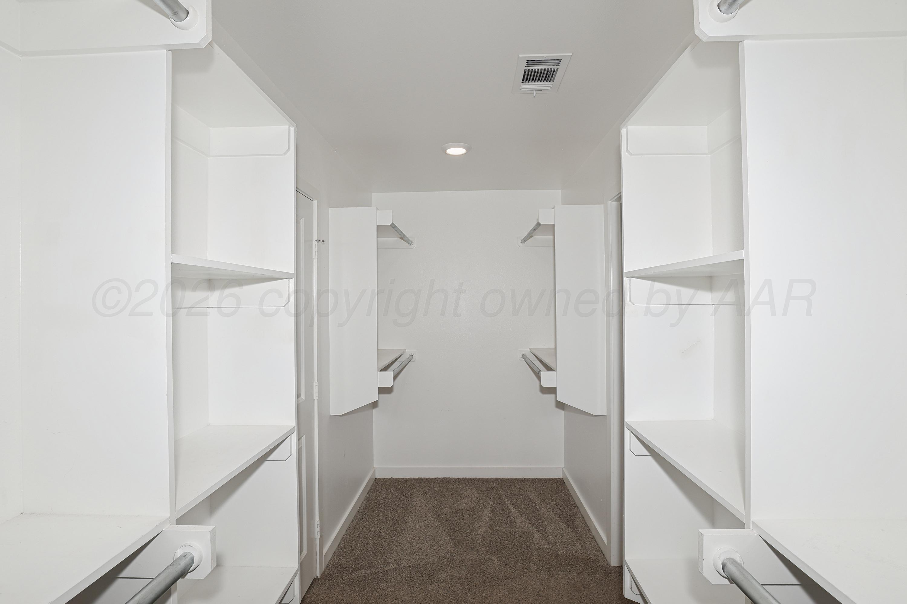 2701 Daybreak Lane Amarillo, TX 79124 - Photo 19 of 41 19-Primary Closet Hers