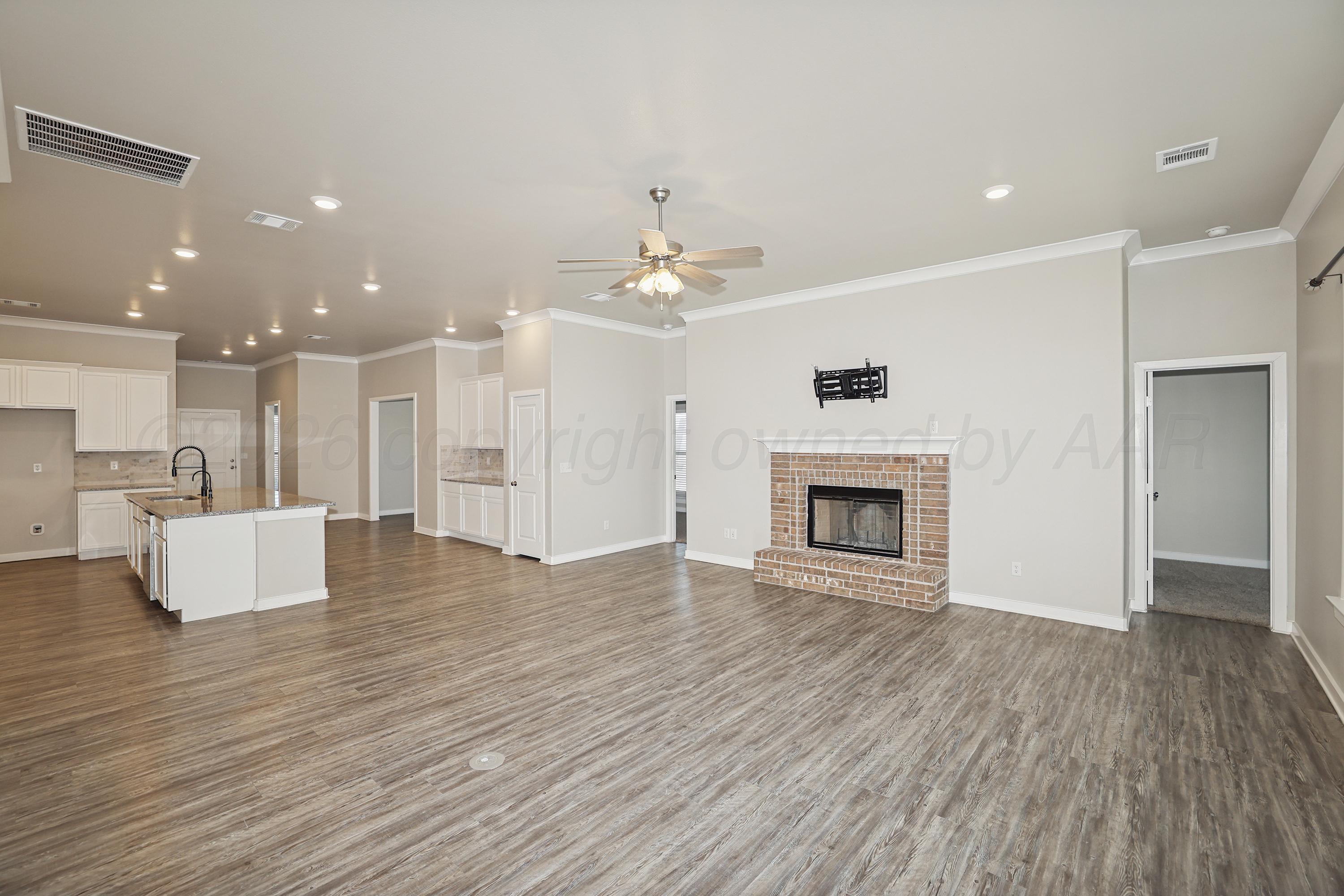 2701 Daybreak Lane Amarillo, TX 79124 - Photo 6 of 41 6-Living Area