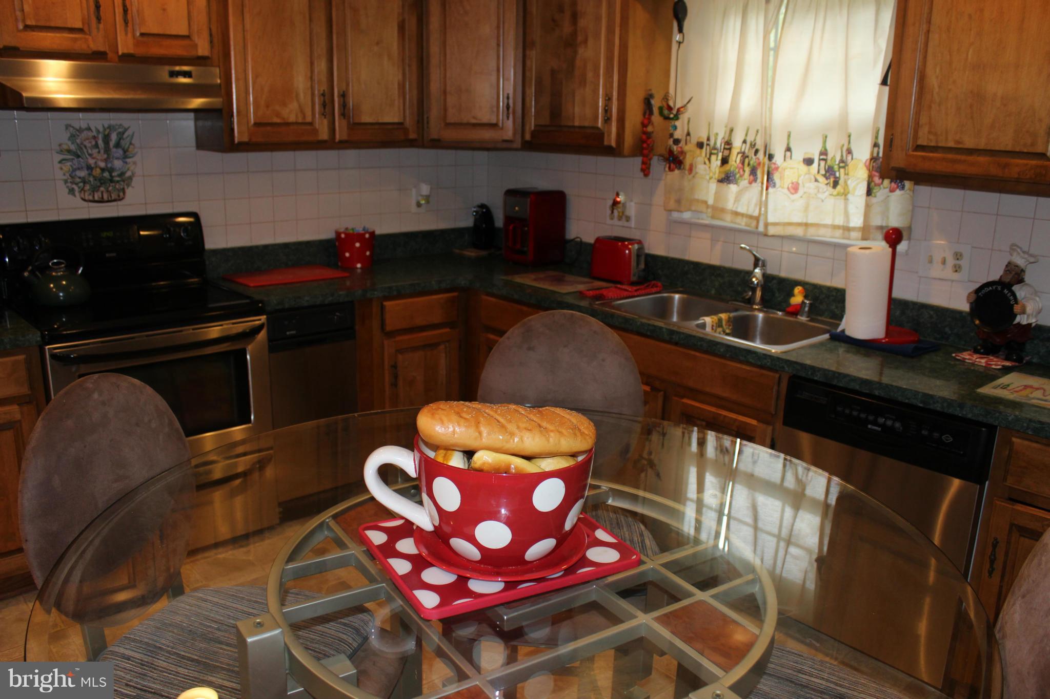7712 Bock Road Fort Washington, MD 20744 - Photo 3 of 17 Kitchen