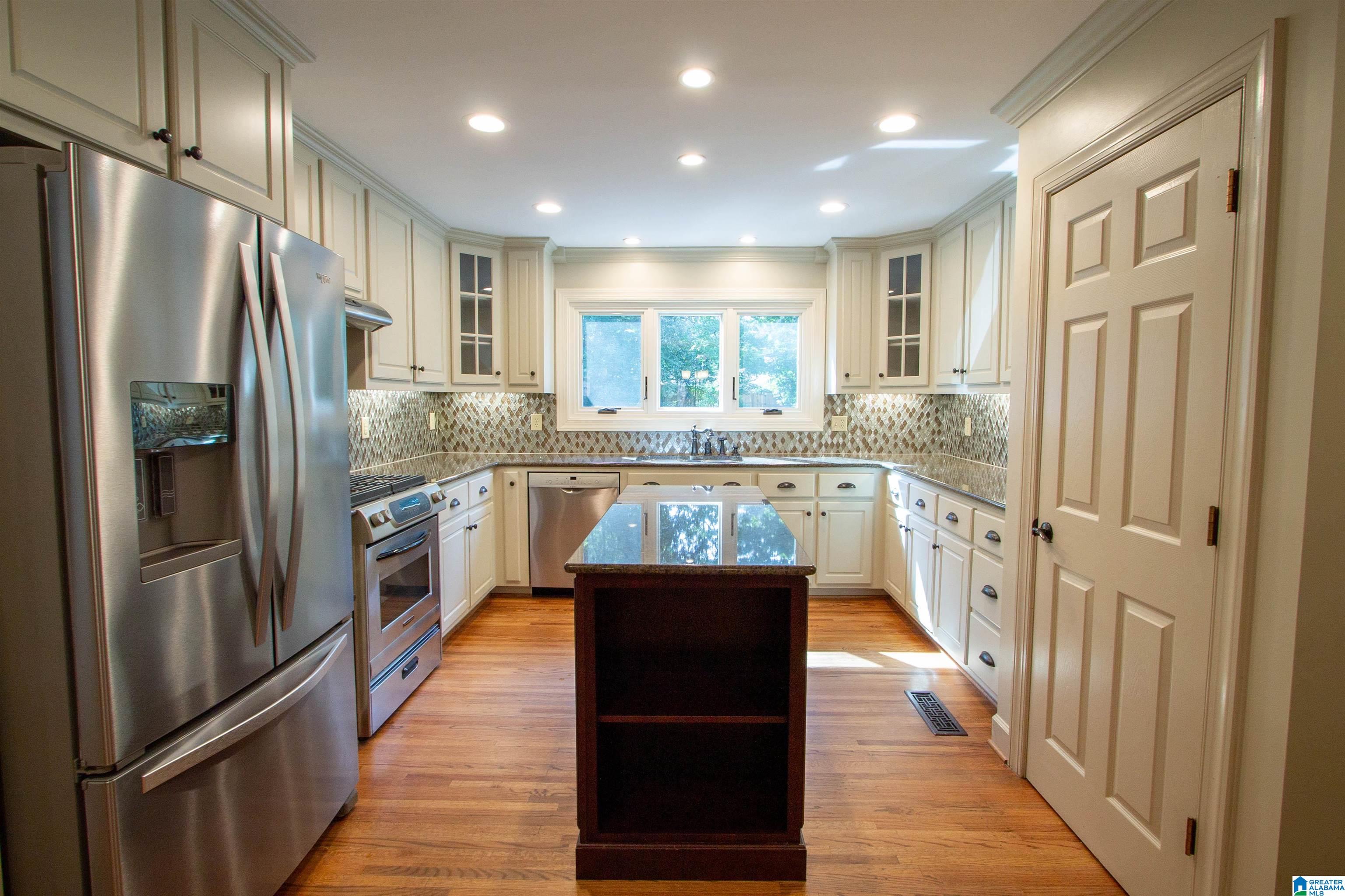 3124 Warrington Road Birmingham, AL 35223 - Photo 20 of 69