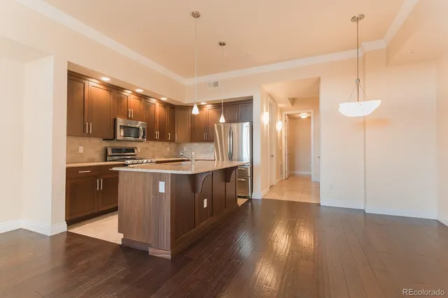 $2,300 | 1120 Delaware Street, Unit 505, Denver, CO 80204