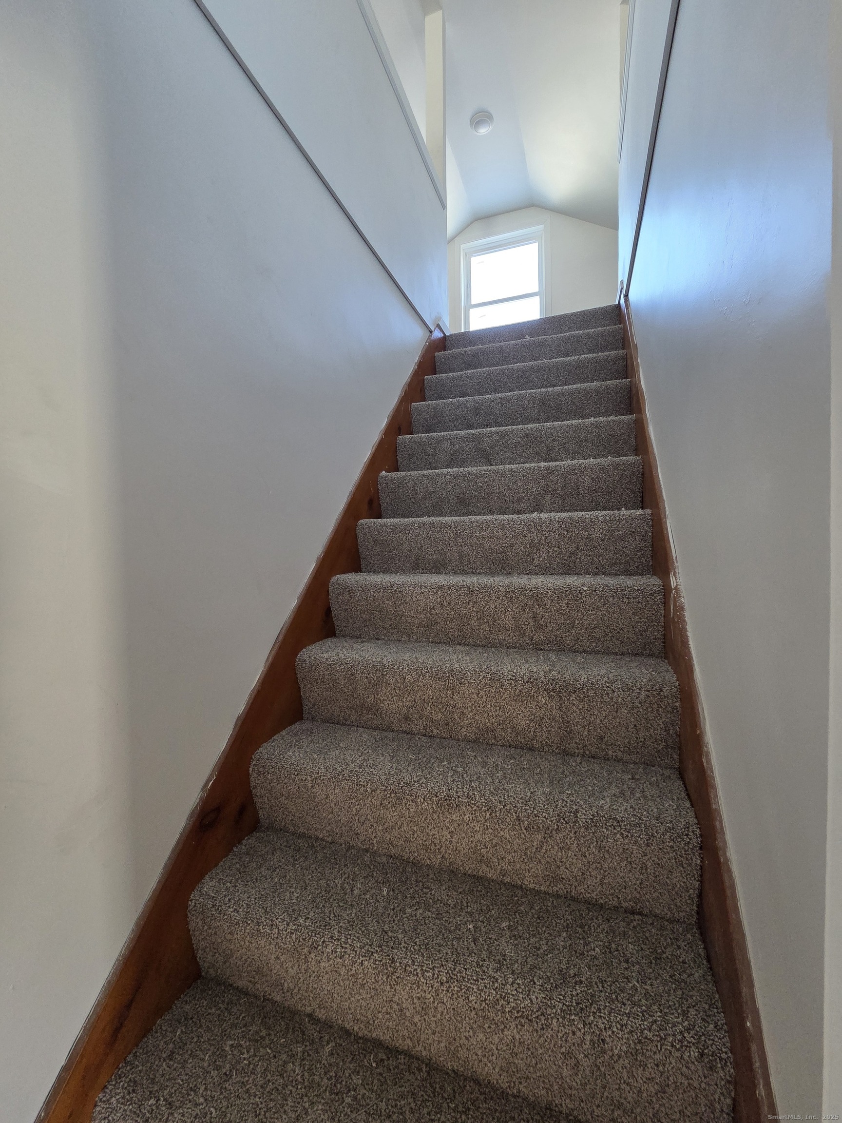 395 Bailey Hill Road Killingly, CT 06239 - Photo 21 of 36