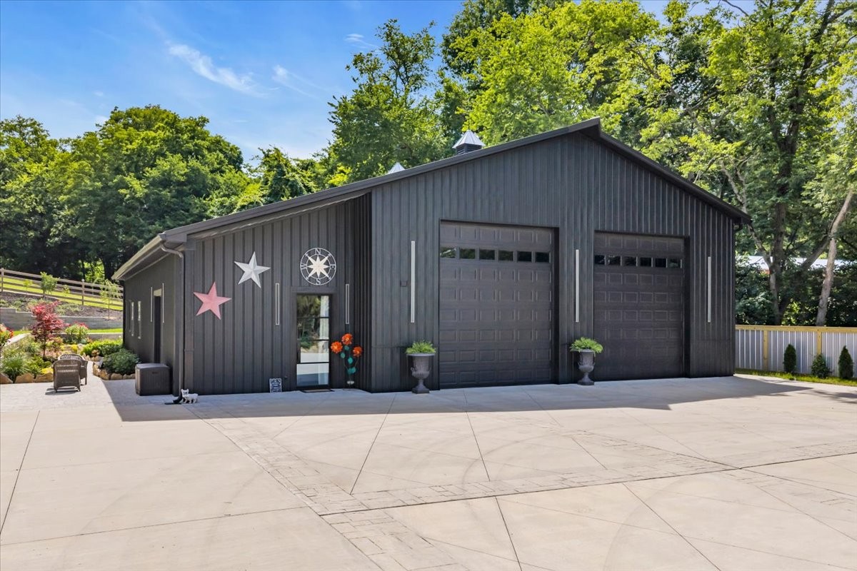 2896 Fly Road Santa Fe, TN 38482 - Photo 3 of 100