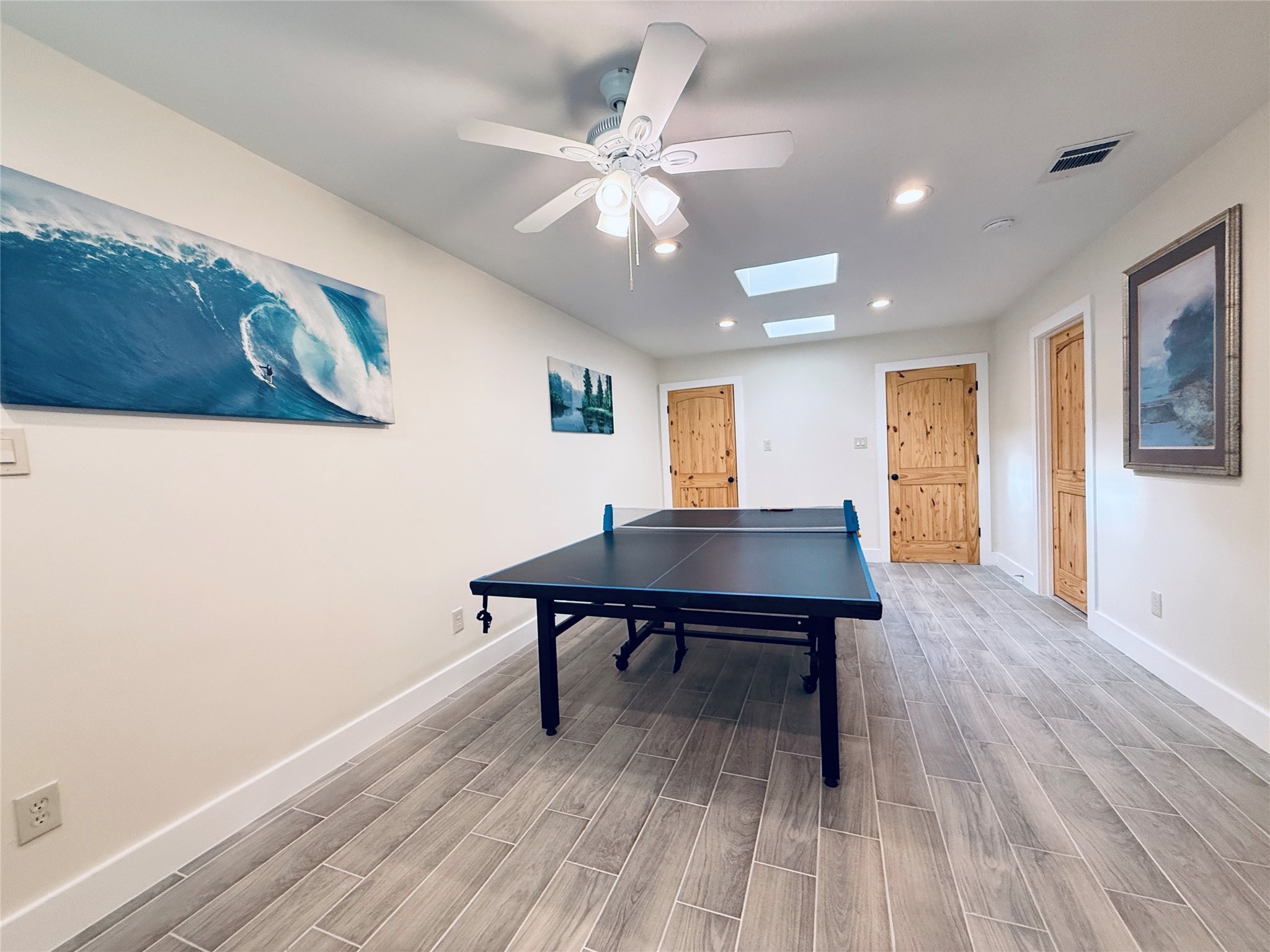 3936 Wagon Road Dickinson, TX 77539 - Photo 15 of 45 a view of a livingroom with furniture and wooden floor