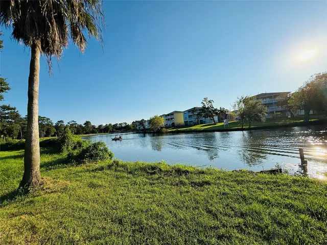 $4,800 | 3936 Wagon Road, Dickinson, TX 77539