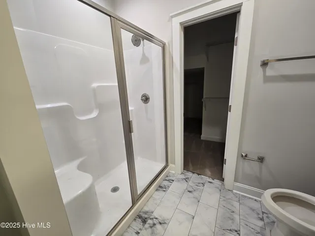 $2,000 | 1819 Fox Den Way, Unit 5, Greenville, NC 27858