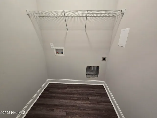 $2,000 | 1819 Fox Den Way, Unit 5, Greenville, NC 27858