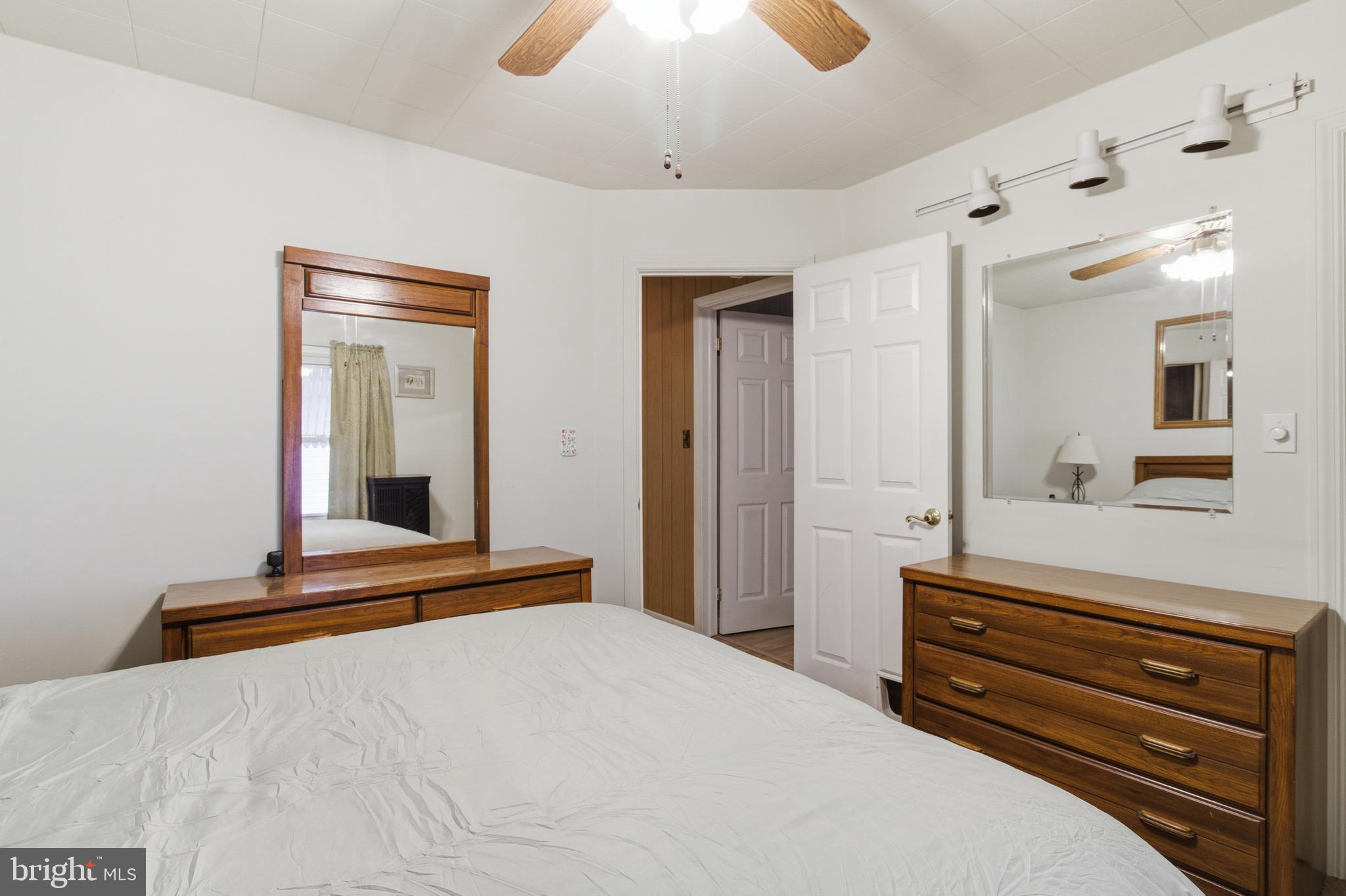 5402 Creston Avenue Baltimore, MD 21214 - Photo 12 of 22