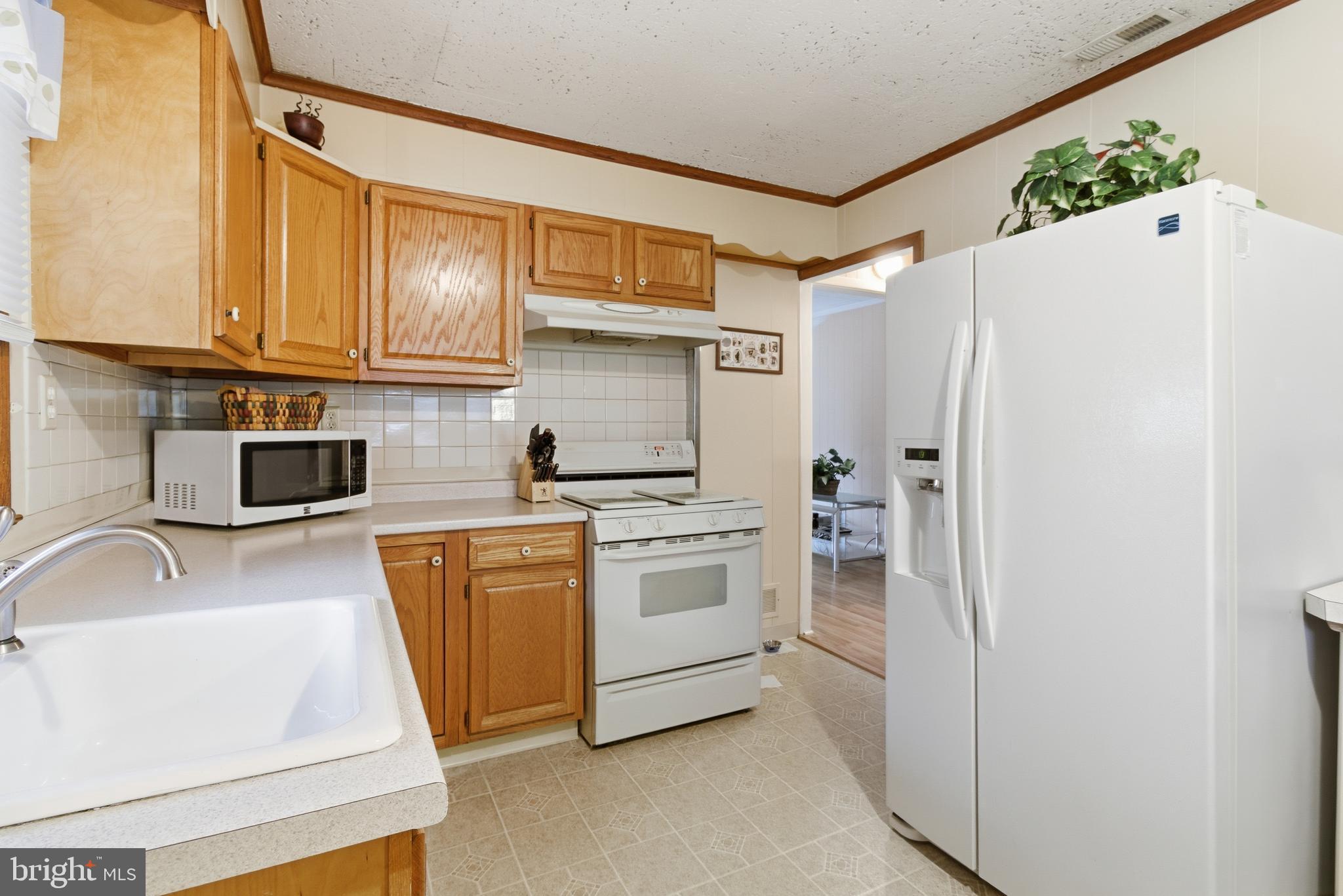 5402 Creston Avenue Baltimore, MD 21214 - Photo 6 of 22