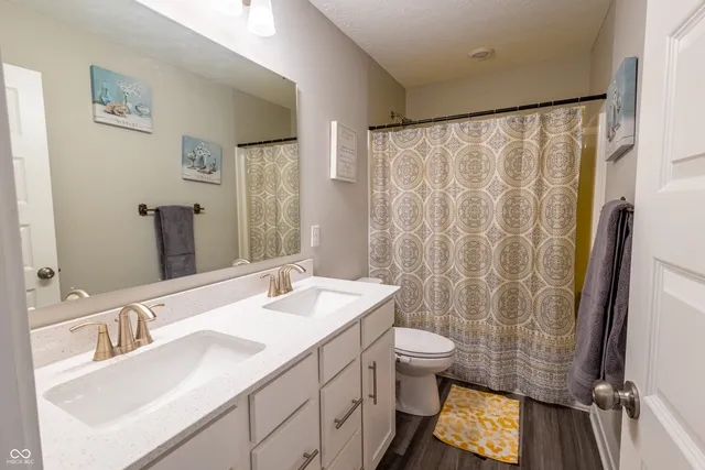 $460,000 | 3614 Merchmont Road, Bargersville, IN 46106