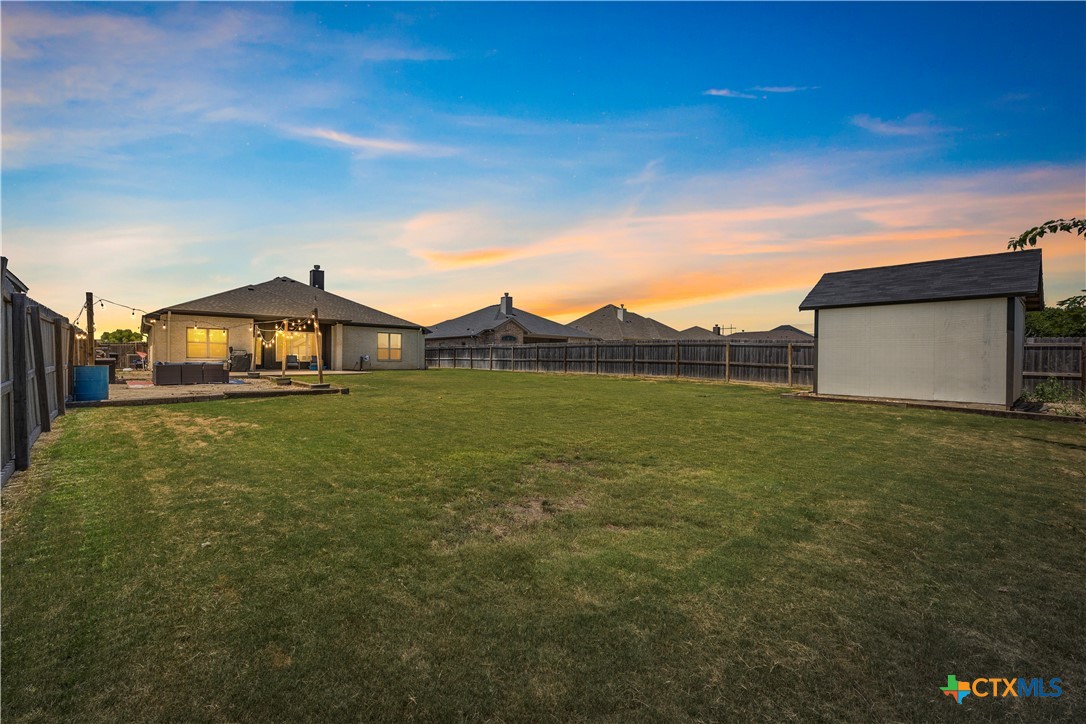 2021 Rustic Manor Drive Temple, TX 76502 - Photo 2 of 30 a front view of a house with garden