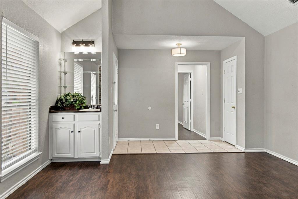 317 Moore Creek Road Hurst, TX 76053 - Photo 11 of 30 Gallery Image 11