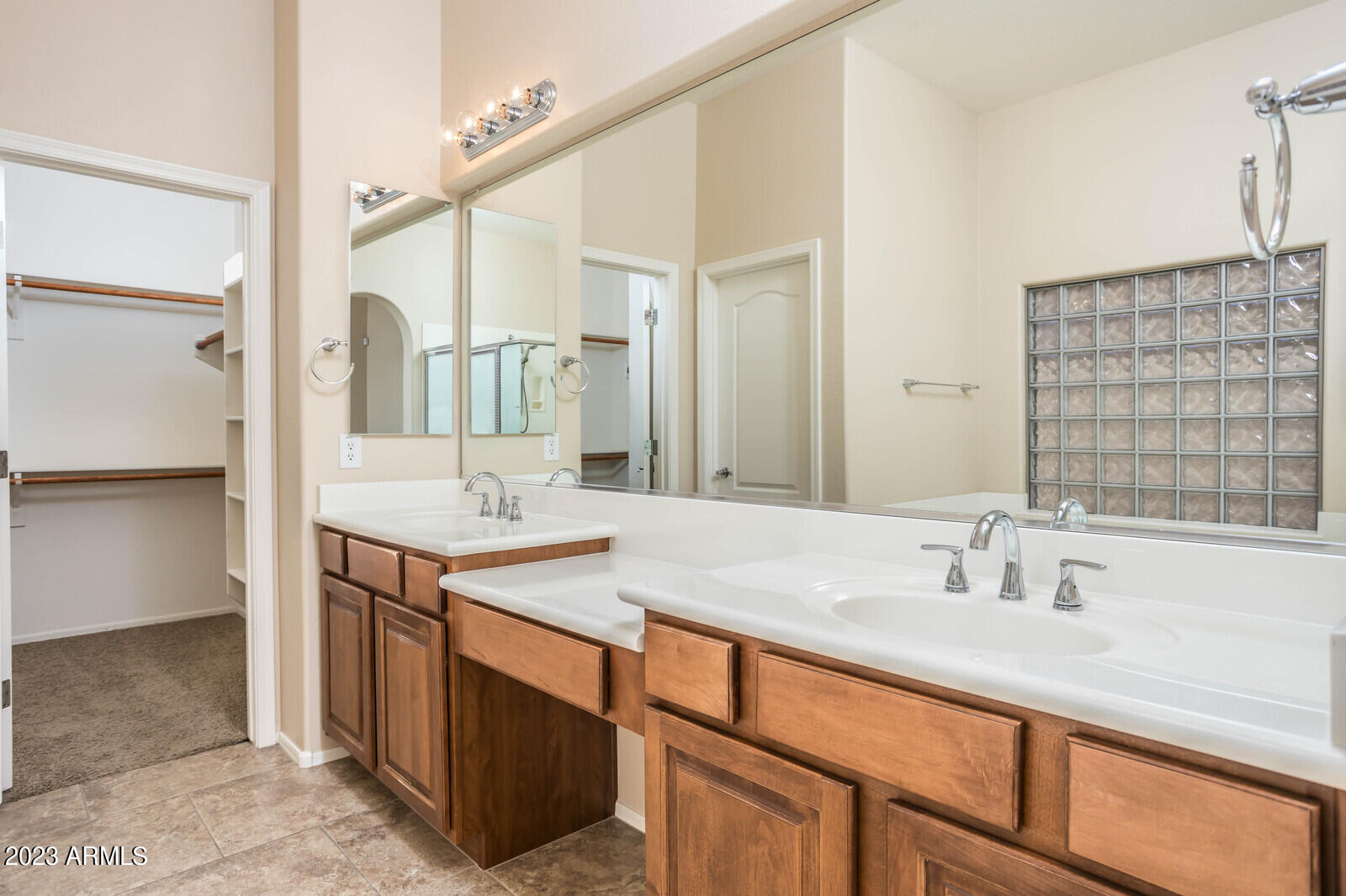 2423 West Corral Road Phoenix, AZ 85041 - Photo 11 of 40 Primary BA