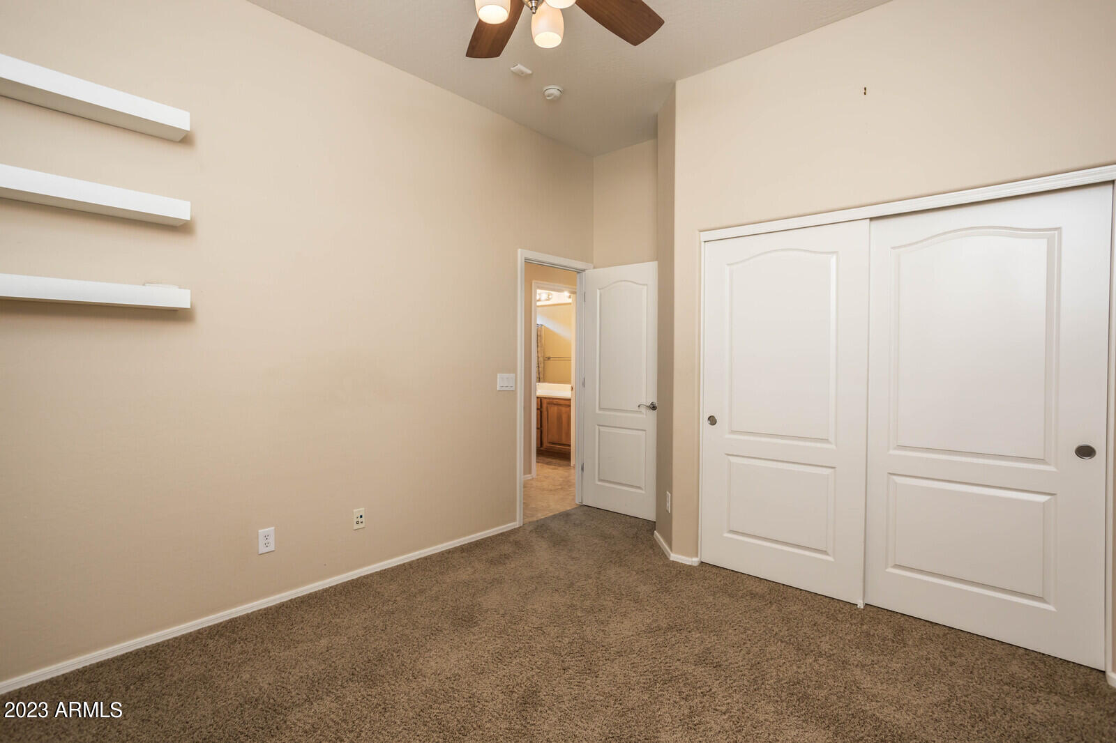 2423 West Corral Road Phoenix, AZ 85041 - Photo 15 of 40 BR 1