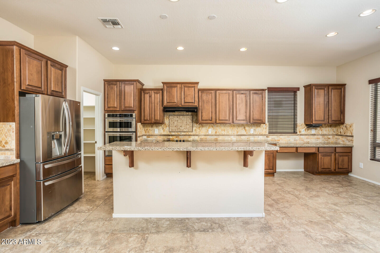 2423 West Corral Road Phoenix, AZ 85041 - Photo 4 of 40 Kitchen