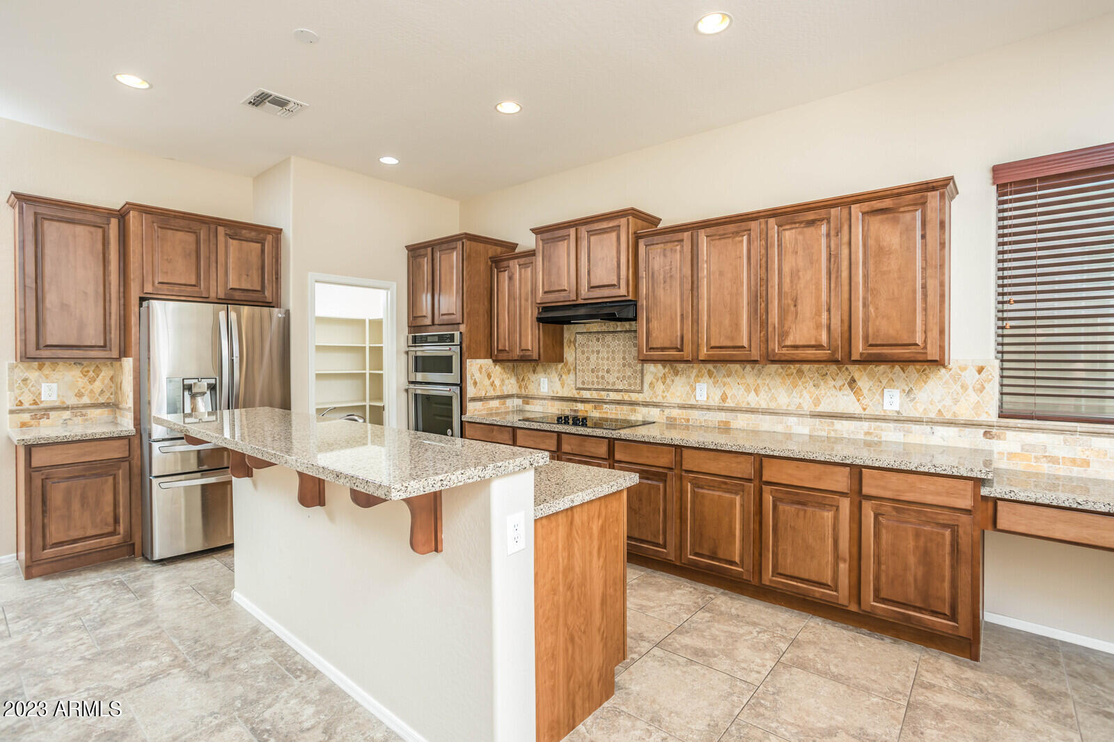 2423 West Corral Road Phoenix, AZ 85041 - Photo 6 of 40 Kitchen