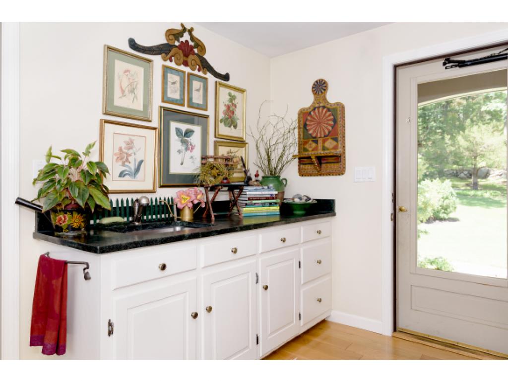 136 Drinkwater Road Hampton Falls, NH 03844 - Photo 12 of 28 Gallery Image 12
