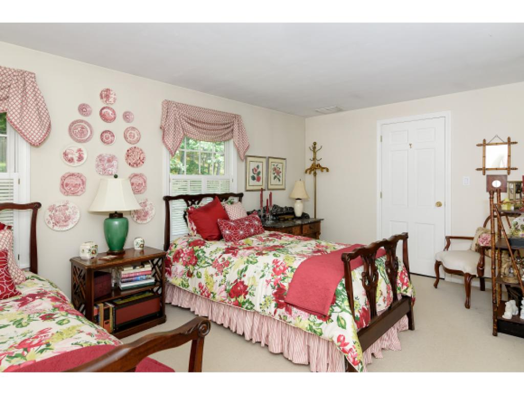 136 Drinkwater Road Hampton Falls, NH 03844 - Photo 21 of 28 Gallery Image 21