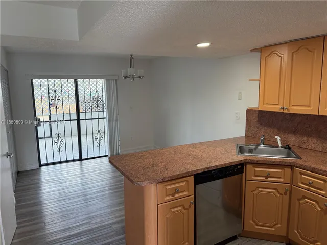 $310,000 | 2289 West 52nd Street, Unit 23, Hialeah, FL 33016