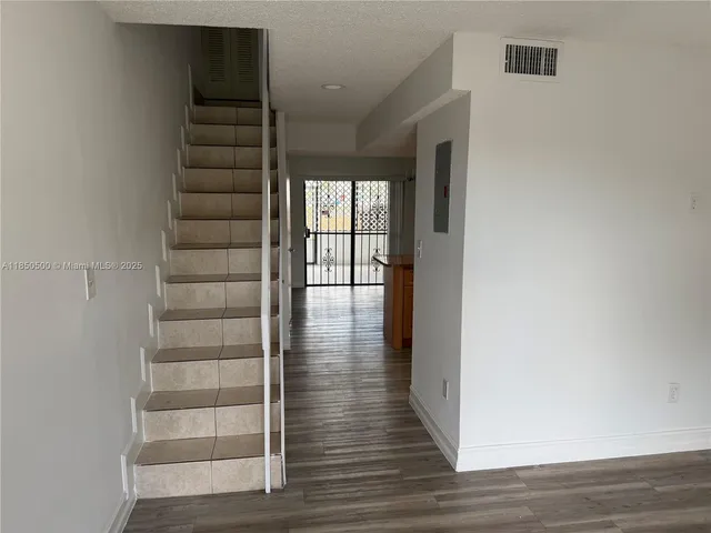 $310,000 | 2289 West 52nd Street, Unit 23, Hialeah, FL 33016