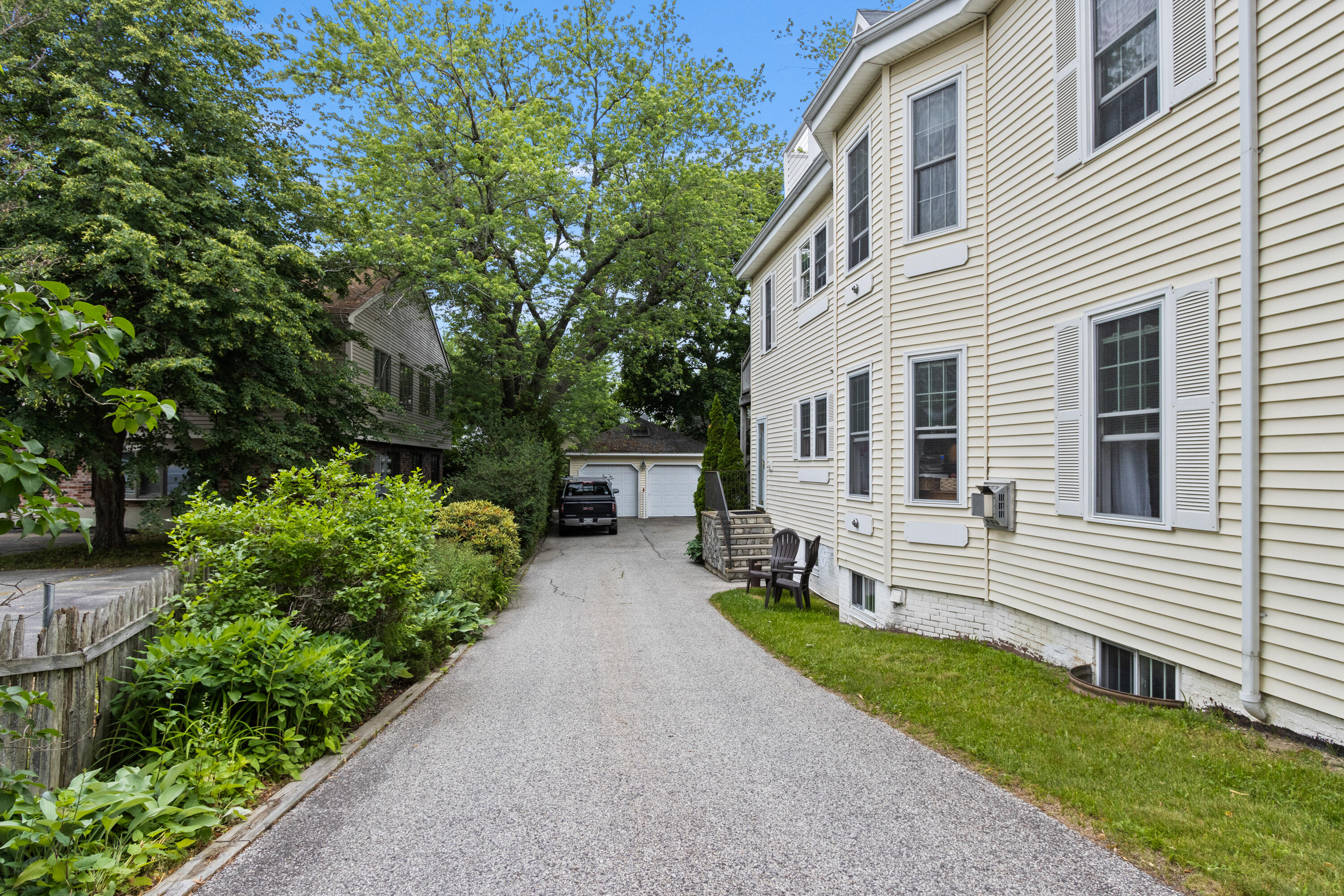 31 Bates Street Portland, ME 04103 - Photo 5 of 50