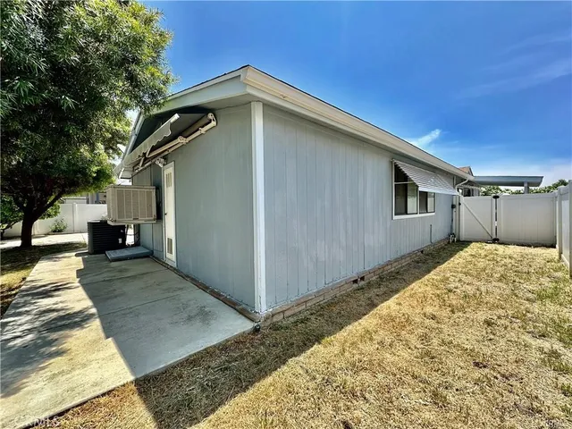 a front view of house with yard