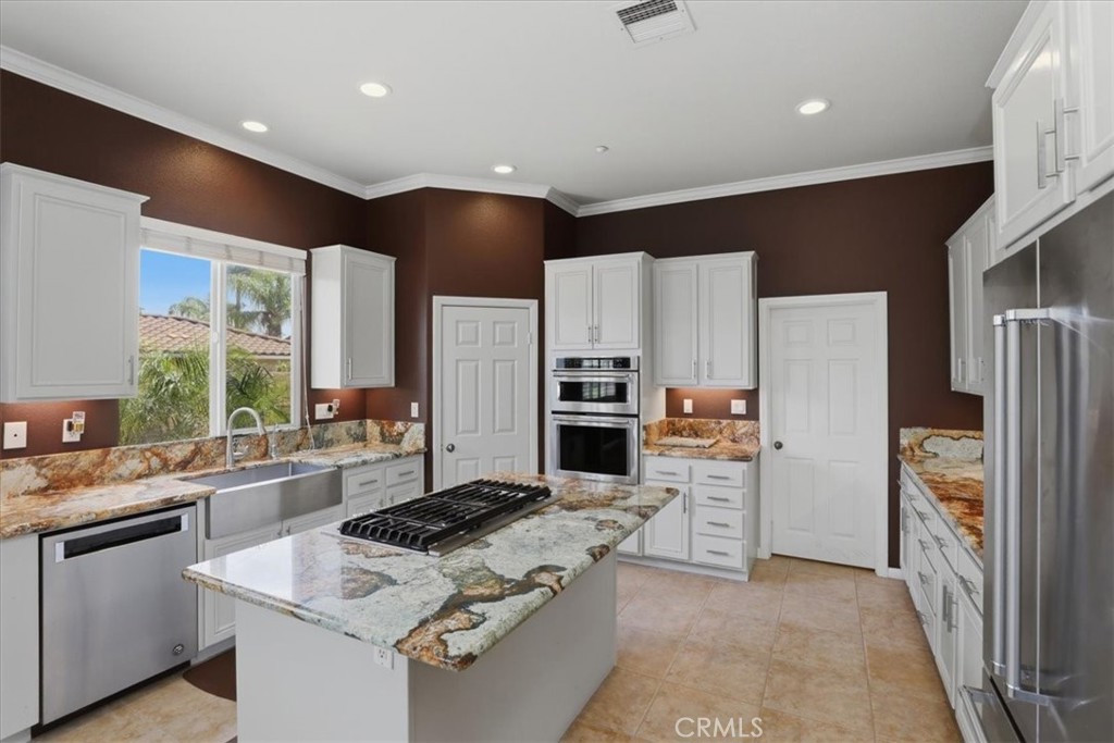1125 Pamplona Drive Riverside, CA 92508 - Photo 11 of 42