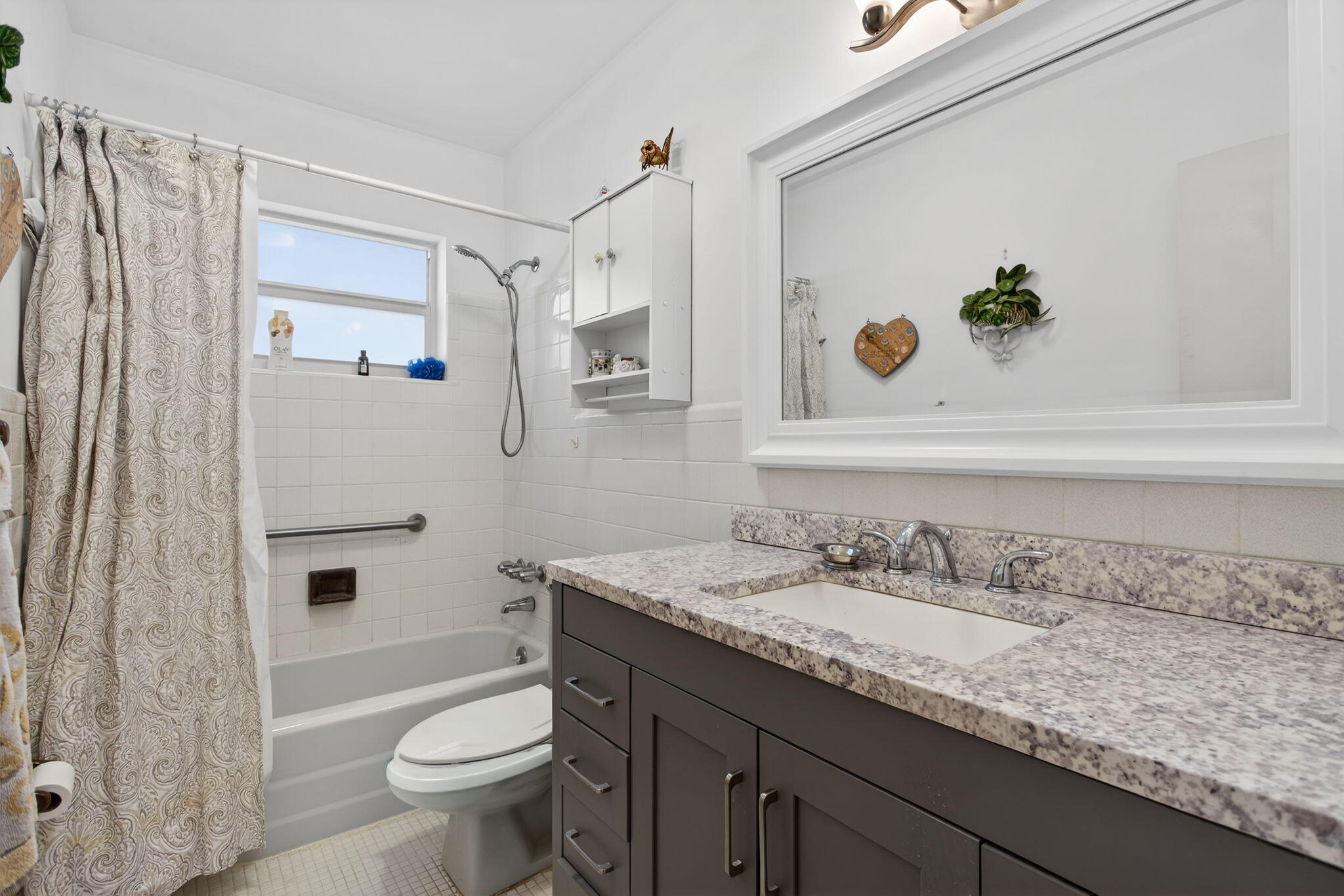 2131 Northeast 42nd Court, Unit 212E Lighthouse Point, FL 33064 - Photo 18 of 26 16-web-or-mls-2131-1771