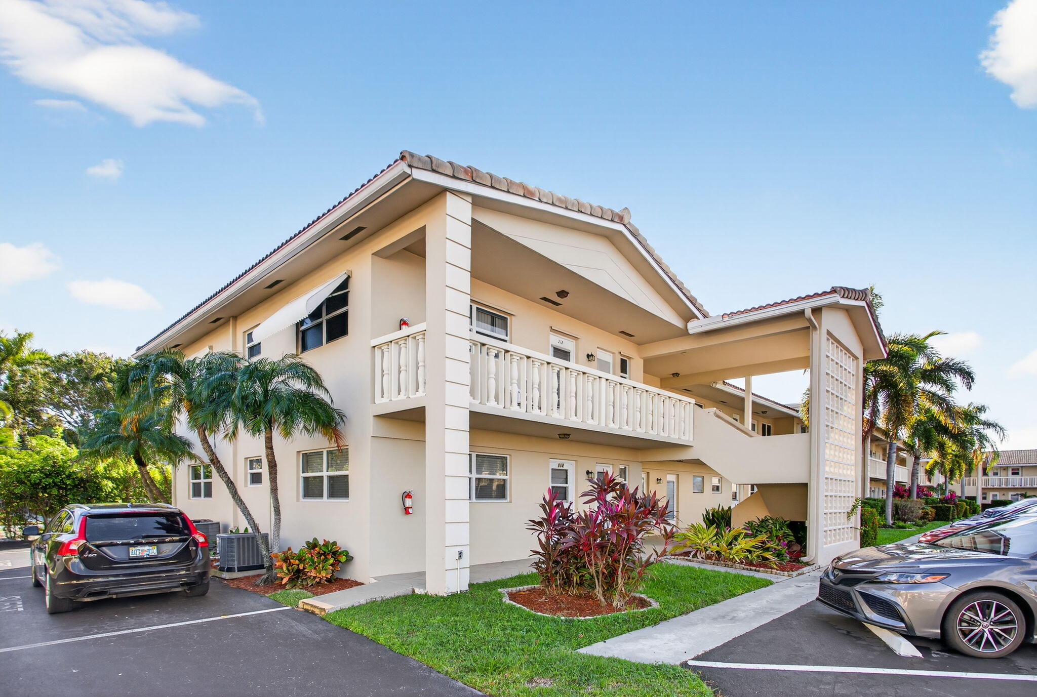 2131 Northeast 42nd Court, Unit 212E Lighthouse Point, FL 33064 - Photo 2 of 26 1-web-or-mls-2131-1701