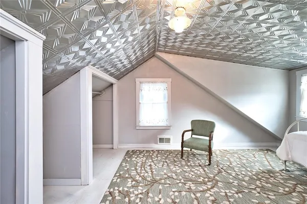 $824,900 | 138 Willow Avenue, Little Compton, RI 02837