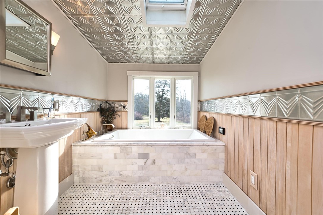 138 Willow Avenue Little Compton, RI 02837 - Photo 22 of 28