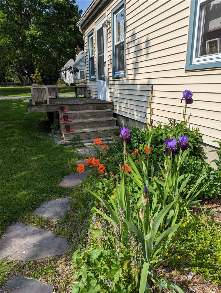 138 Willow Avenue Little Compton, RI 02837 - Photo 4 of 28 Summertime