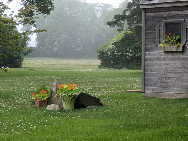 $824,900 | 138 Willow Avenue, Little Compton, RI 02837