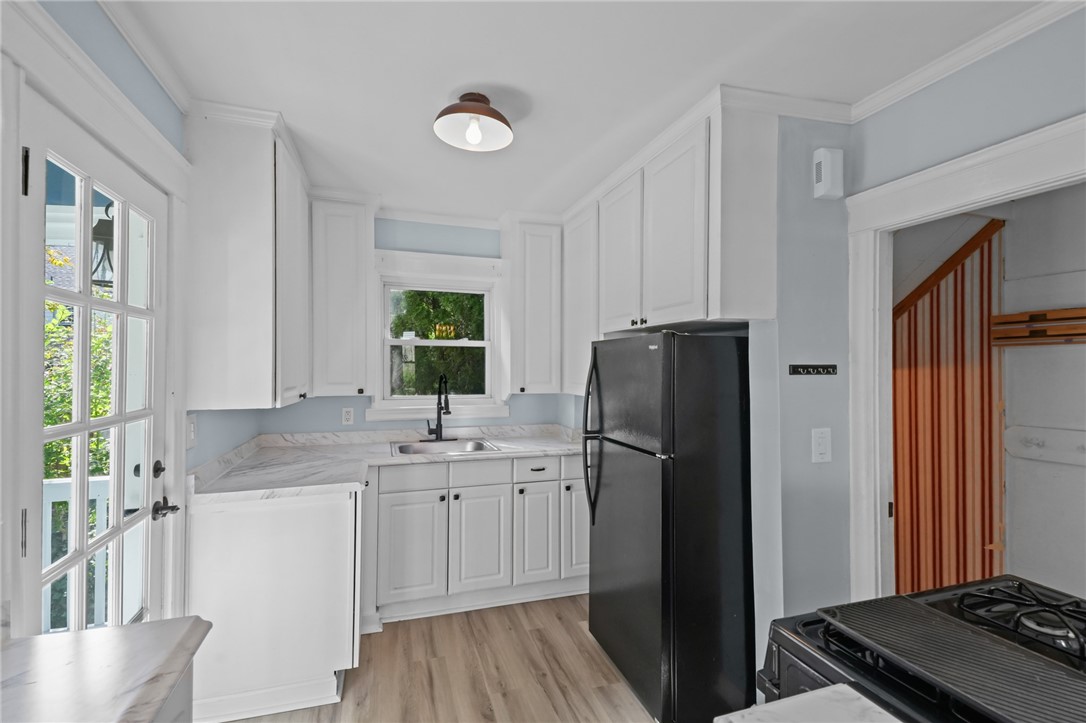 108 Pleasant View Road Warwick, RI 02888 - Photo 8 of 45 Gallery Image 8