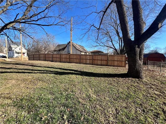 $439,000 | 920 North 14th Street, Leavenworth, KS 66048