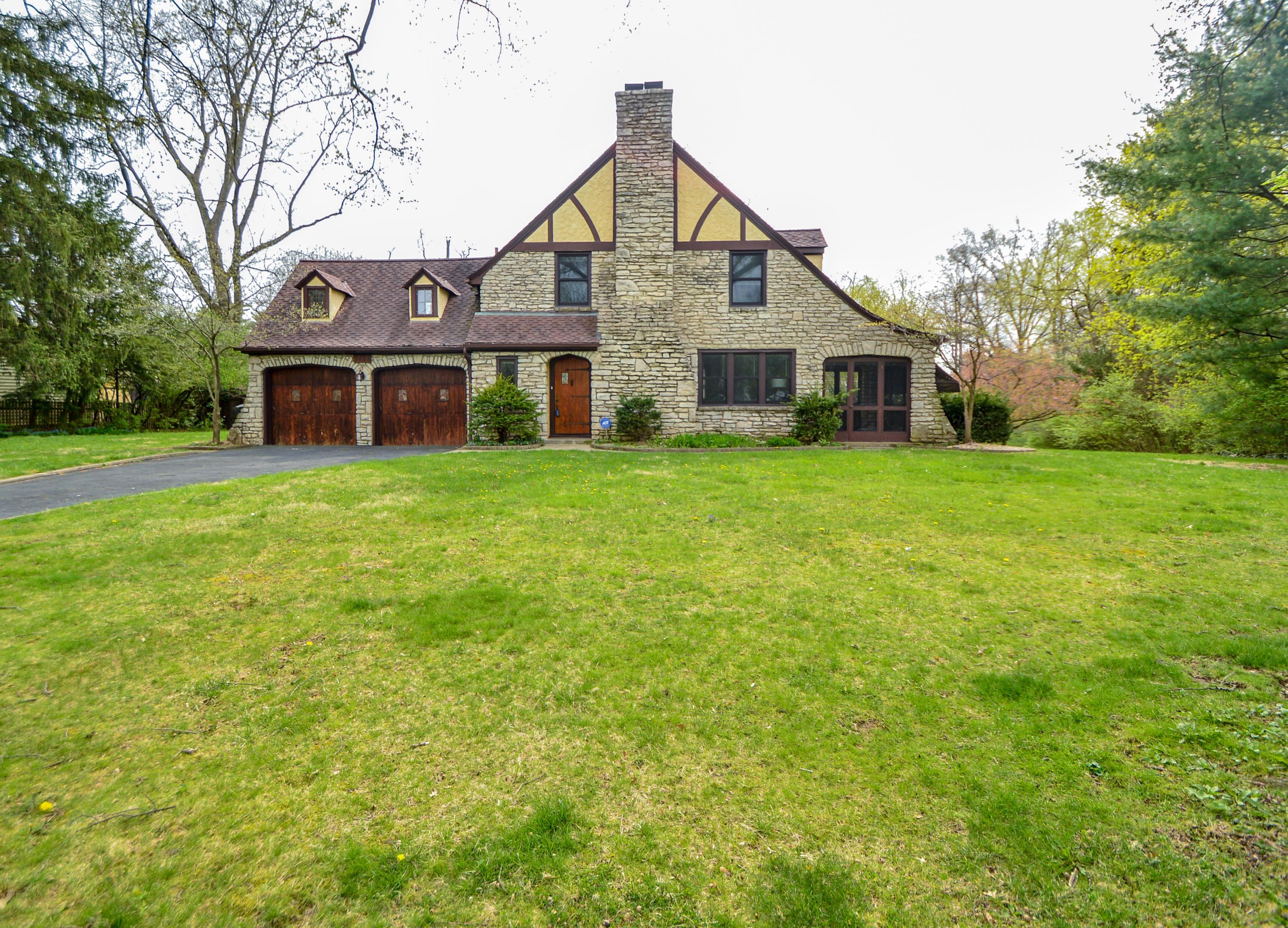 2495 Brookwood Road Columbus, OH 43209 - Photo 1 of 25