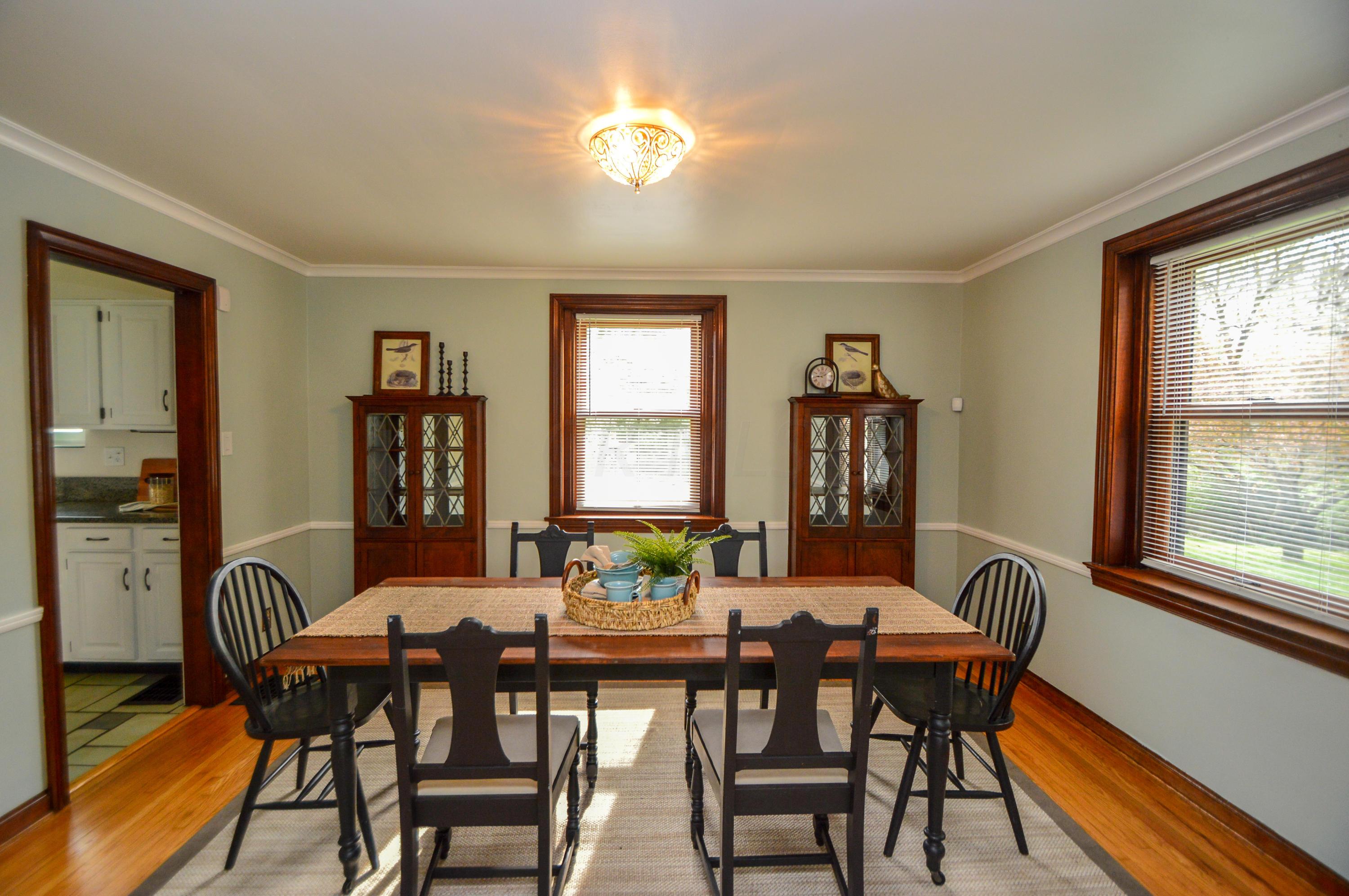 2495 Brookwood Road Columbus, OH 43209 - Photo 8 of 25