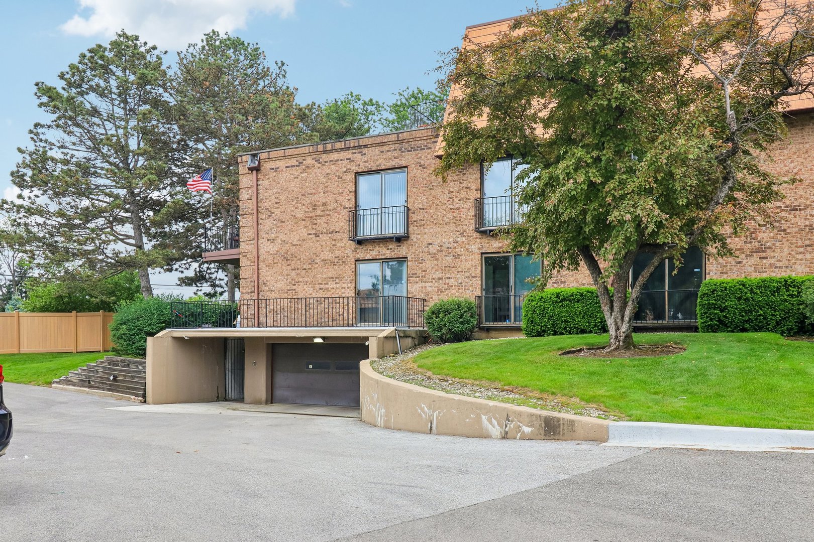 4050 Dundee Road, Unit 303 Northbrook, IL 60062 - Photo 34 of 38
