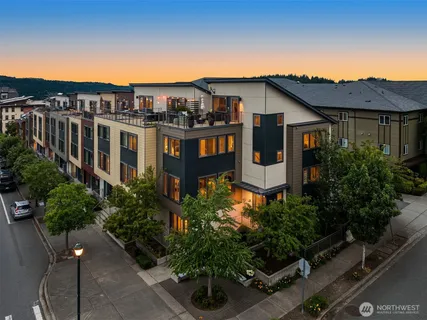 $1,175,000 | 998 Northeast High Street, Unit 12, Issaquah, WA 98029