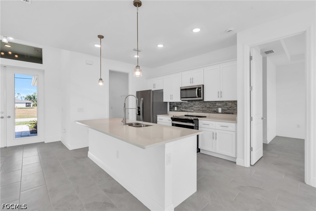 526 Northwest 9th Street Cape Coral, FL 33993 - Photo 9 of 31