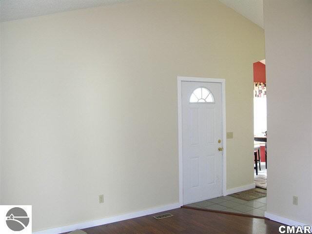 255 East Remus Road Mount Pleasant, MI 48858 - Photo 4 of 17 1772359-3.JPG