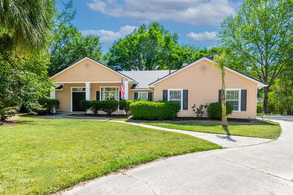 6924 Southwest 80th Drive Gainesville, FL 32608 - Photo 1 of 65