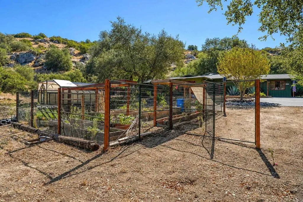 15655 Oak Valley Road Ramona, CA 92065 - Photo 46 of 49 Gallery Image 46