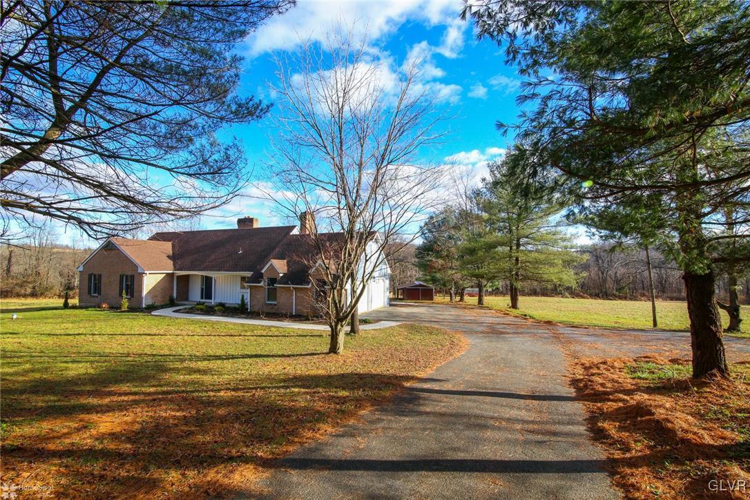 4164 Church View Road Emmaus, PA 18049 - Photo 3 of 43 Gallery Image 3