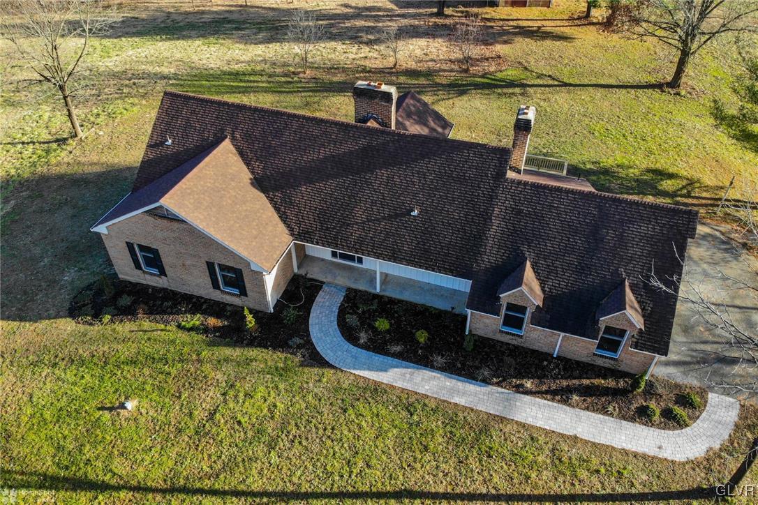 4164 Church View Road Emmaus, PA 18049 - Photo 4 of 43 Gallery Image 4