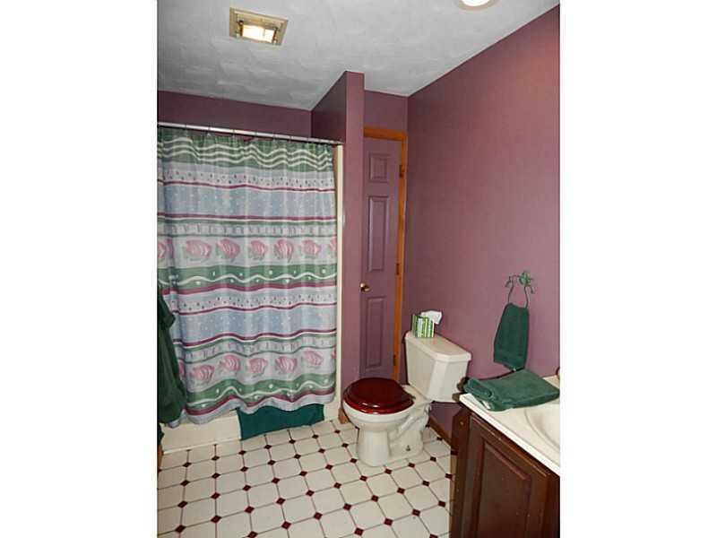 37 Renaissance Drive Irwin, PA 15642 - Photo 13 of 20 Master Bath/Spa.
