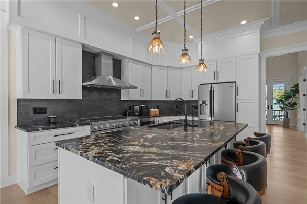 $2,995,000 | 50 Prospect Avenue, Middletown, RI 02842