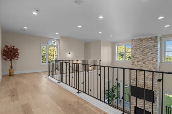 $2,995,000 | 50 Prospect Avenue, Middletown, RI 02842