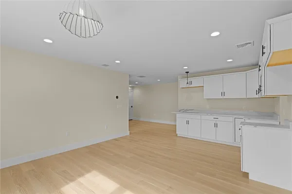 $2,995,000 | 50 Prospect Avenue, Middletown, RI 02842