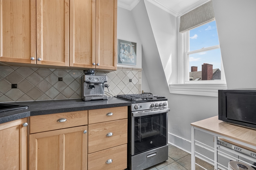 24 Harvard Street, Unit 4 Boston, MA 02129 - Photo 4 of 9